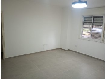 VENDO DEPTO 2 DORMITORIOS CON PATIO