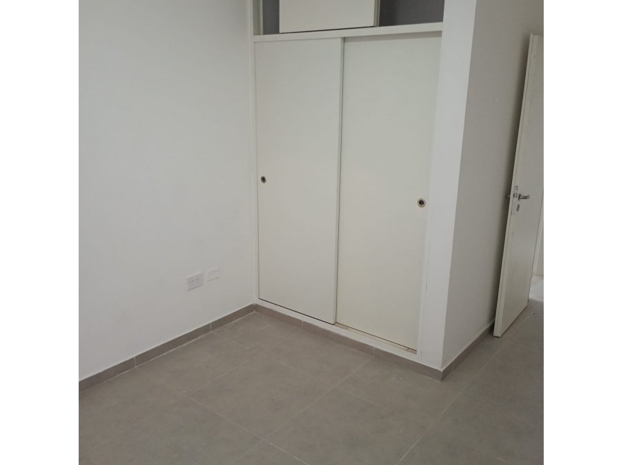 VENDO DEPTO 2 DORMITORIOS CON PATIO