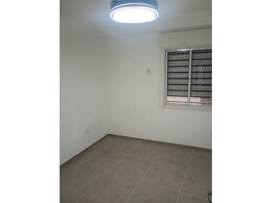VENDO DEPTO 2 DORMITORIOS CON PATIO