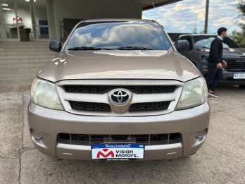 TOYOTA Hilux 4x4 Cabina Doble DX 2.5 TD