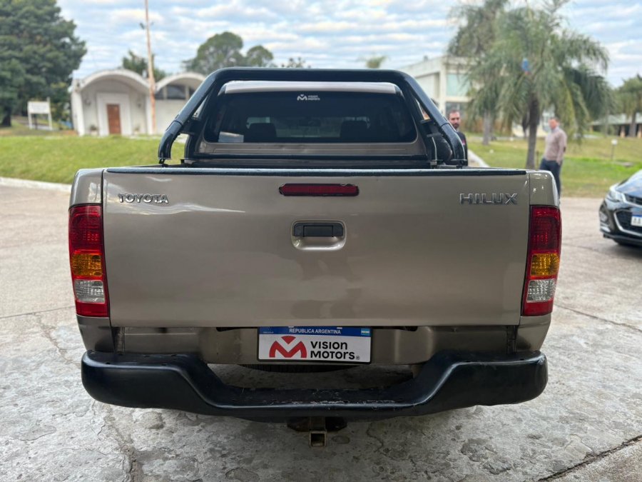 TOYOTA Hilux 4x4 Cabina Doble DX 2.5 TD