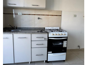 ALQUILER – Depto 1 dormitorio con balcón | Zona facultades