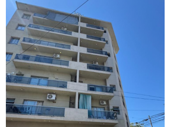 ALQUILER – Depto 1 dormitorio con balcón | Zona facultades