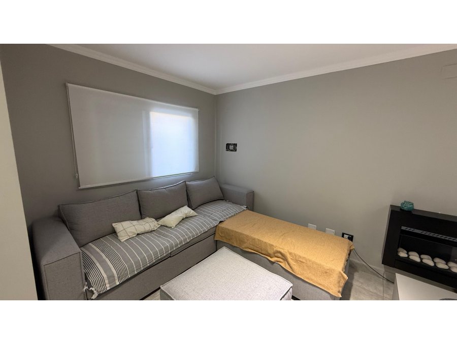 SE VENDE DUPLEX 3 DORM, COCHERA Y QUINCHO, ZONA CHURRUARIN