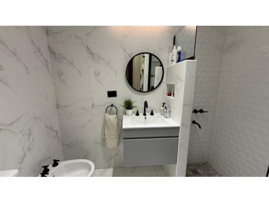 SE VENDE DUPLEX 3 DORM, COCHERA Y QUINCHO, ZONA CHURRUARIN