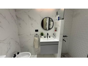 SE VENDE DUPLEX 3 DORM, COCHERA Y QUINCHO, ZONA CHURRUARIN