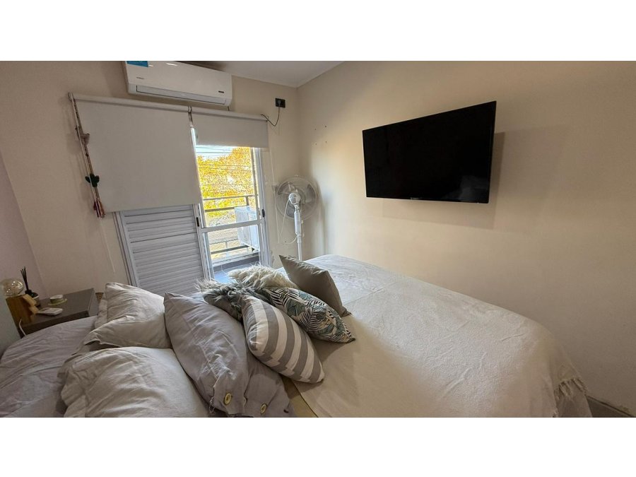 SE VENDE DUPLEX 3 DORM, COCHERA Y QUINCHO, ZONA CHURRUARIN
