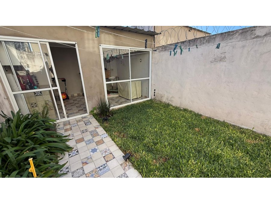 SE VENDE DUPLEX 3 DORM, COCHERA Y QUINCHO, ZONA CHURRUARIN