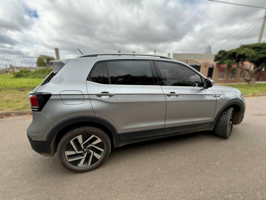 VOLKSWAGEN T-CROSS 1.0 200TSI HIGHLINE AT L/24 AÑO 2.025