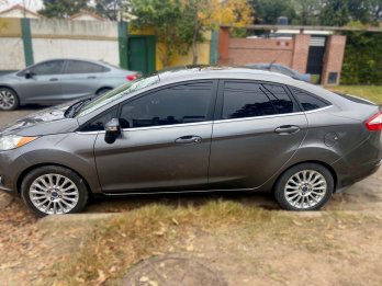 FORD FIESTA TITANIUM KD 1.6 POWERSHIFT 4P AÑO 2.014