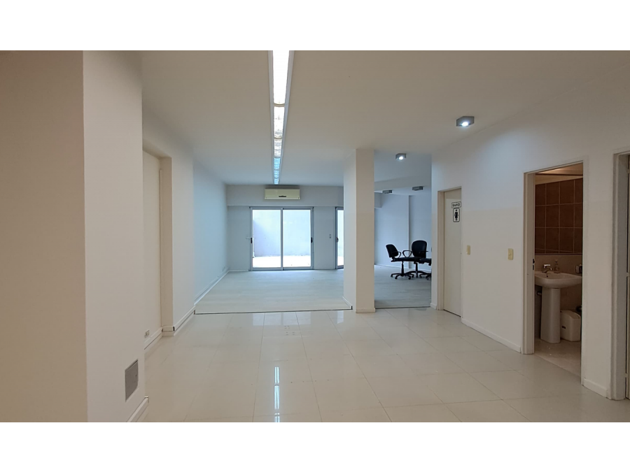 Oficina/Local con Cochera y Terraza – Excelente Renta