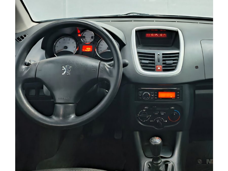 PEUGEOT 207 FULL 1.4 IMPECABLE POCOS Km.  RECIBO MENOR VALOR