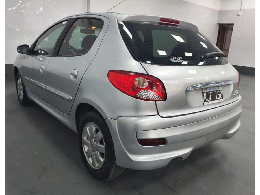 PEUGEOT 207 FULL 1.4 IMPECABLE POCOS Km.  RECIBO MENOR VALOR