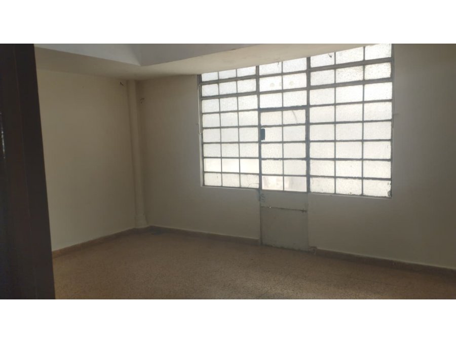 Alquilo Cura Alvarez Gran Inmueble