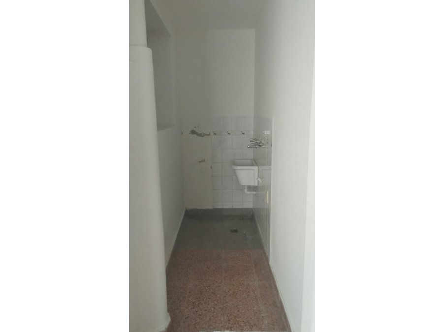 Alquilo Cura Alvarez Gran Inmueble