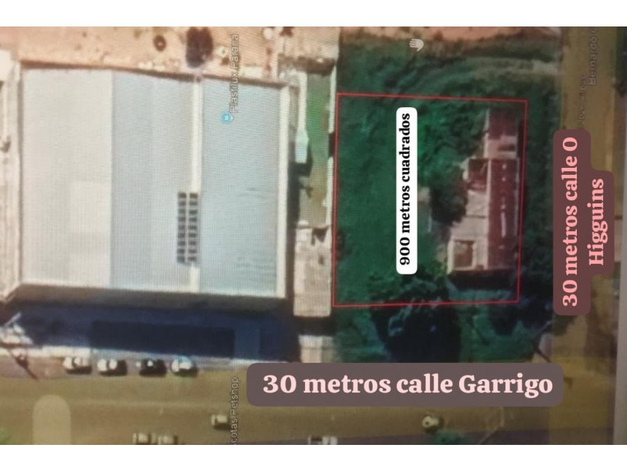 Vendo Terreno  Alto con Casa a Reciclar en Esquina
