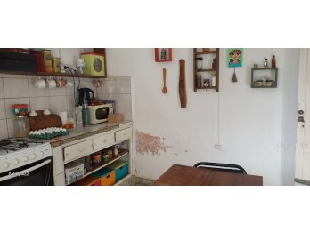 Vendo Terreno  Alto con Casa a Reciclar en Esquina