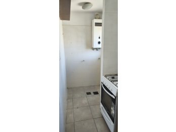 Alquilo departamento 2 dormitorios calle Corrientes