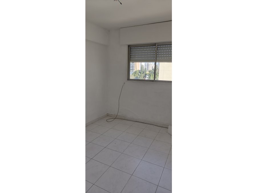 Alquilo departamento 2 dormitorios calle Corrientes