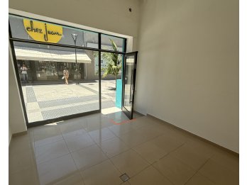 ALQUILER – Local Comercial en Peatonal San Martín 616