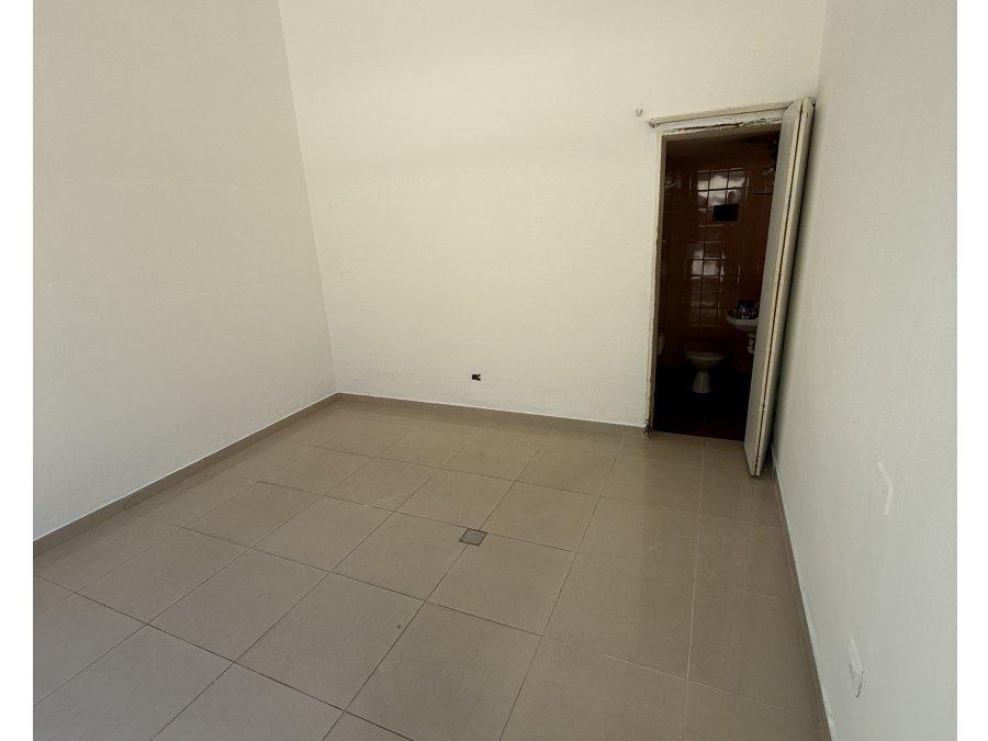 ALQUILER – Local Comercial en Peatonal San Martín 616