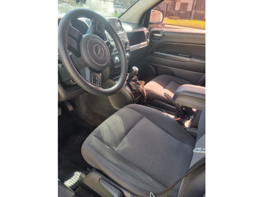 IMPECABLE JEEP COMPASS 4 X 4