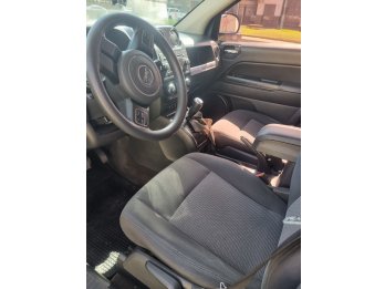 IMPECABLE JEEP COMPASS 4 X 4