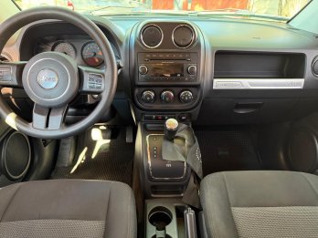 IMPECABLE JEEP COMPASS 4 X 4