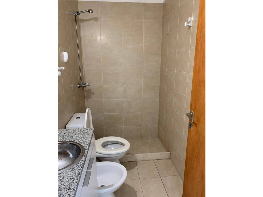 Alquilo Monoambiente calle Rosario del Tala 372  Piso 1