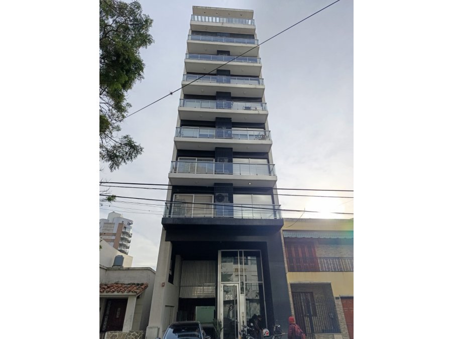 ALQUILAMOS MONOAMBIENTE CON COCHERA Calle Malvina 276