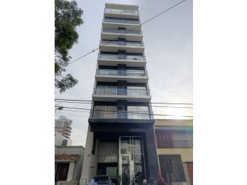 ALQUILAMOS MONOAMBIENTE CON COCHERA Calle Malvina 276