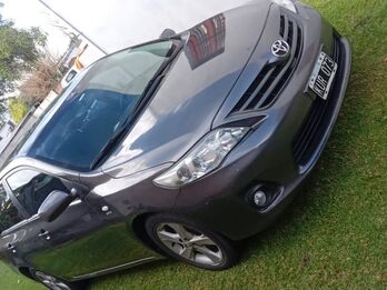 Como nuevo Toyota Corolla 2012