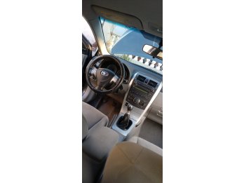 Como nuevo Toyota Corolla 2012
