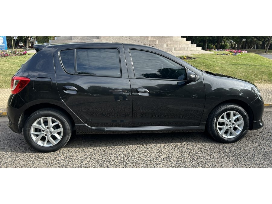 Sandero Privilege 2017 única mano 90mil km