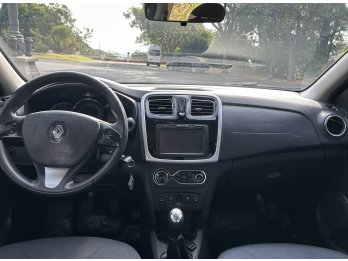 Sandero Privilege 2017 única mano 90mil km