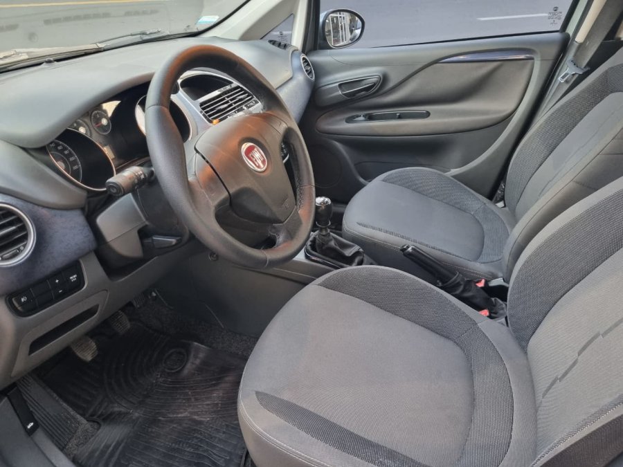 Oportunidad Fiat Punto 1.4 Attractive / 2014 Km-133.000