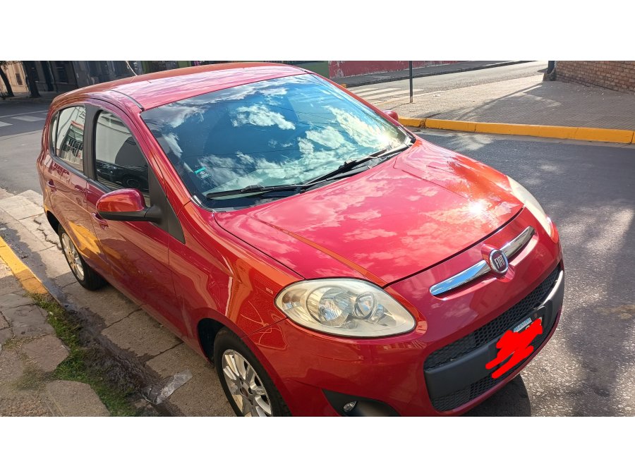 Fiat Palio Attractive 2014 | 123.146 km | Cubiertas Nuevas |