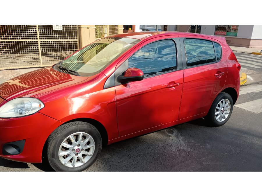 Fiat Palio Attractive 2014 | 123.146 km | Cubiertas Nuevas |