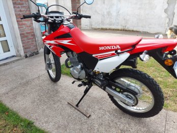 TORNADO 250 MOD 2024 INMACULADA/IMPECABLE