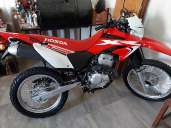 TORNADO 250 MOD 2024 INMACULADA/IMPECABLE