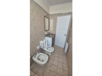 ALQUILA: Departamentos un dormitorio zona céntrica