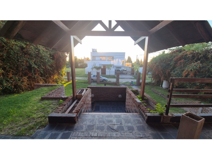 ALQUILA: Casa en zona norte