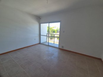 ALQUILA: Monoambiente a nuevo en zona céntrica!!
