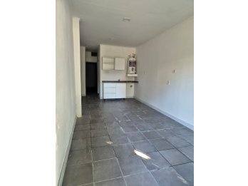 ALQUILA:  DEPARTAMENTO DE 1 DORMITORIO PARA VIVIENDA U OFICI