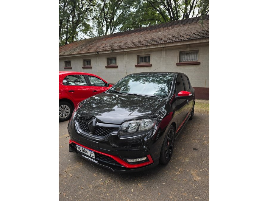 Sandero R.S. 2.0