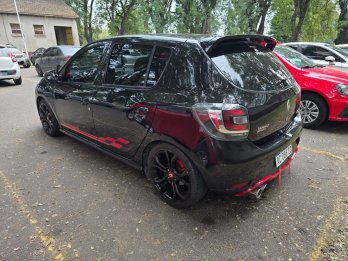 Sandero R.S. 2.0