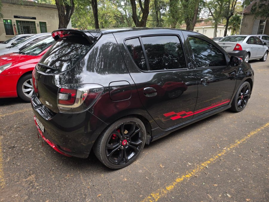 Sandero R.S. 2.0