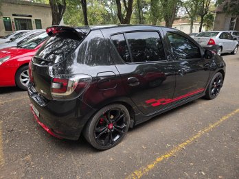 Sandero R.S. 2.0