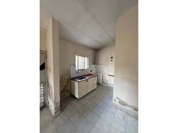 VENDE CASA A REFACCIONAR ZONA PARACAO - HOSPITAL BAXADA