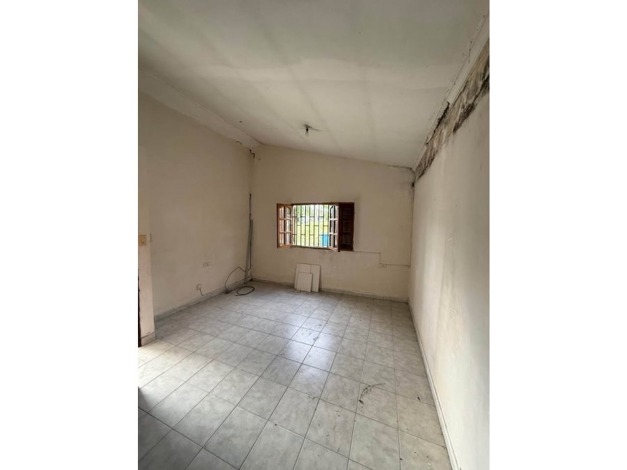 VENDE CASA A REFACCIONAR ZONA PARACAO - HOSPITAL BAXADA